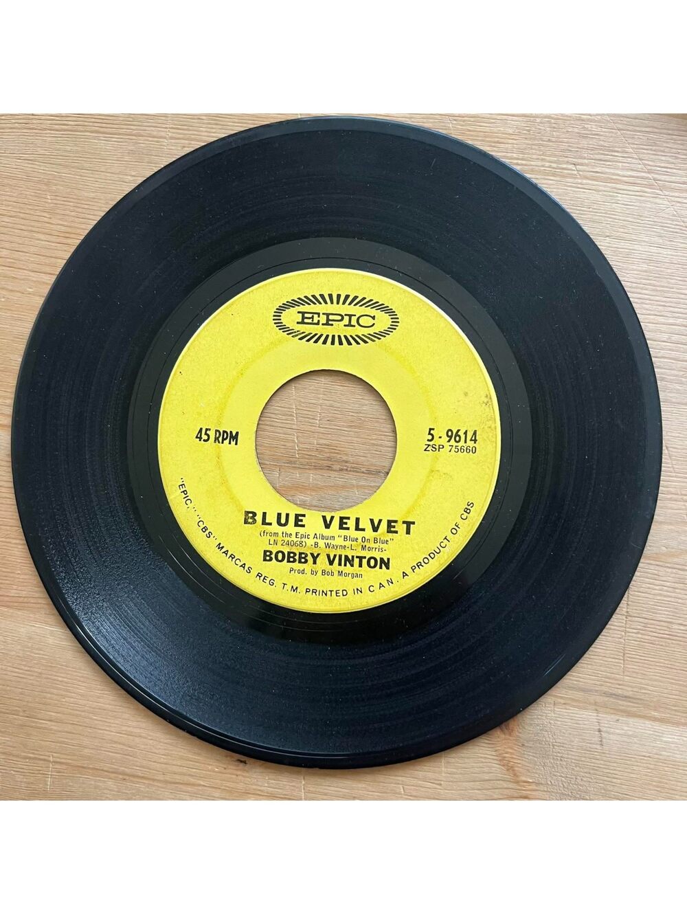 Bobby Vinton - Blue Velvet/Is there a Place 45rpm VG+ R19